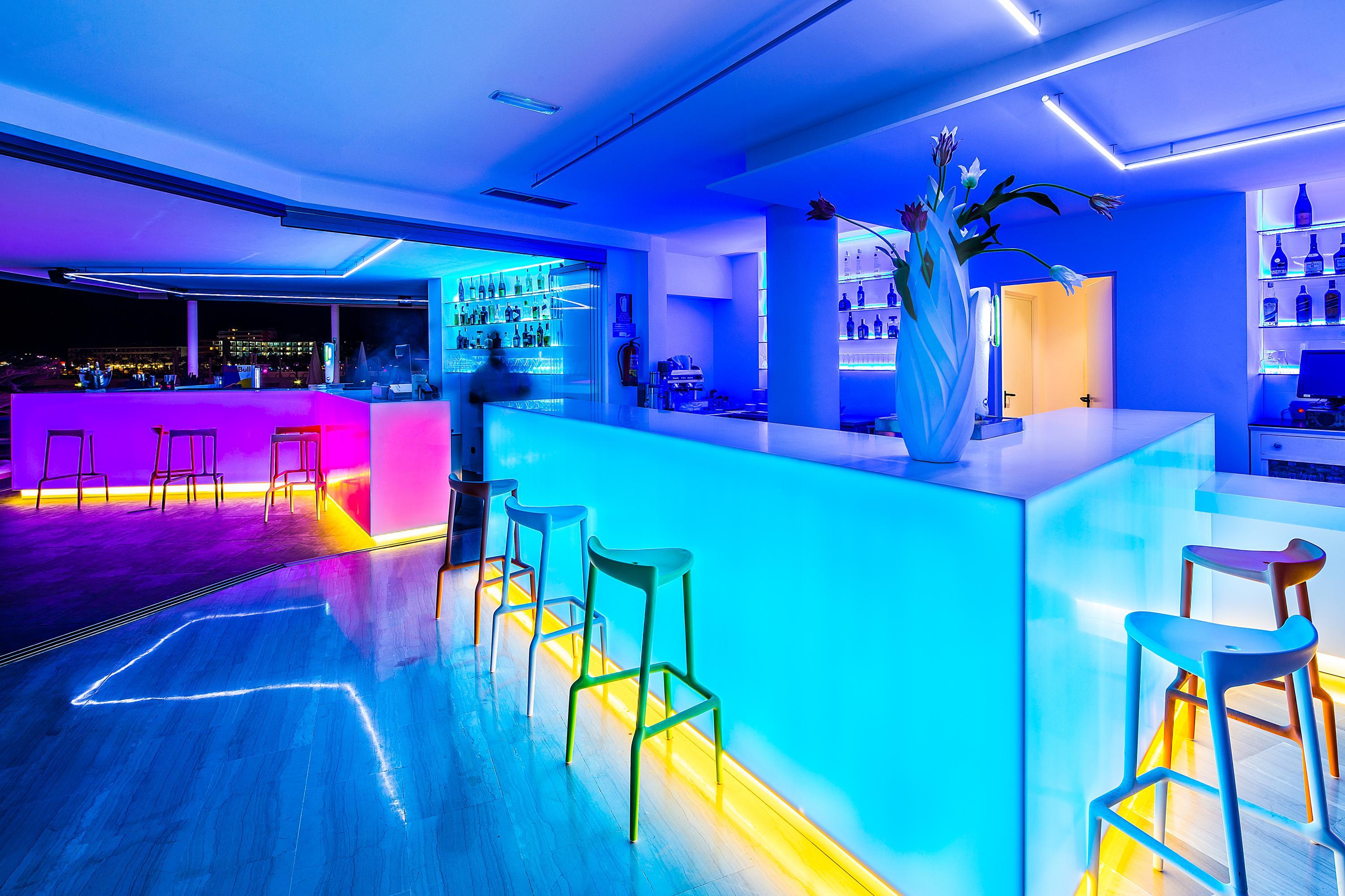 泰铢海洋海滩酒店 聖安東尼奧 外观 照片