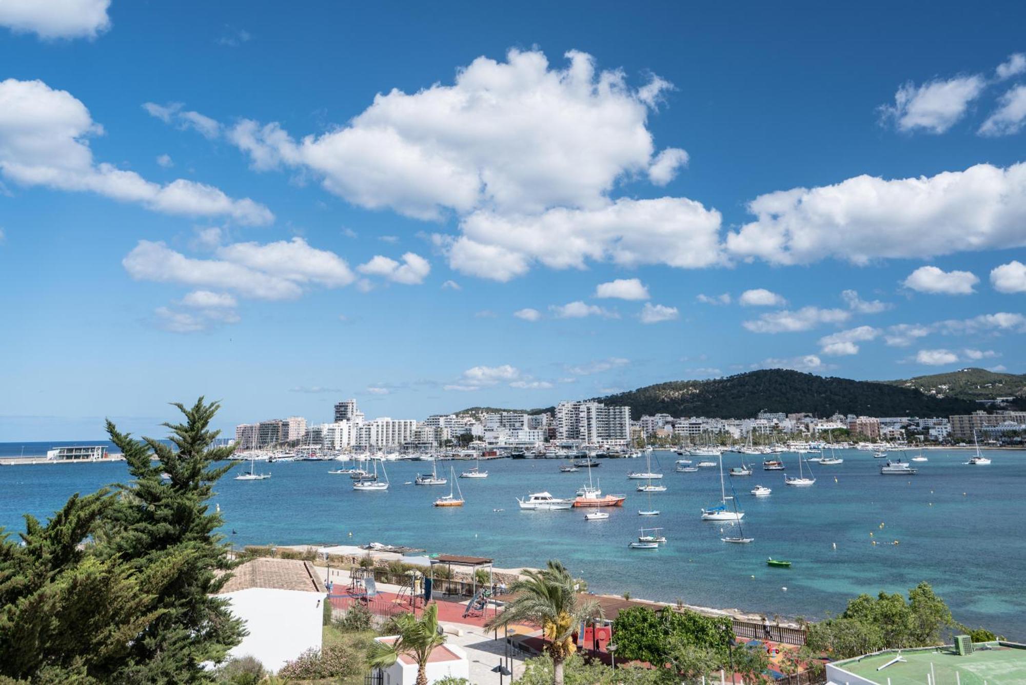 泰铢海洋海滩酒店 聖安東尼奧 外观 照片